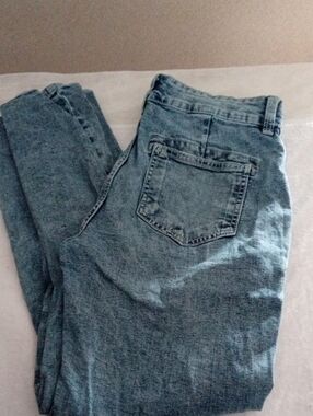 Women’s High-Waist Blue Denim Jeans